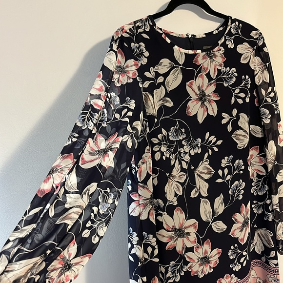 Vince Camuto Dress - Picture 8 of 10